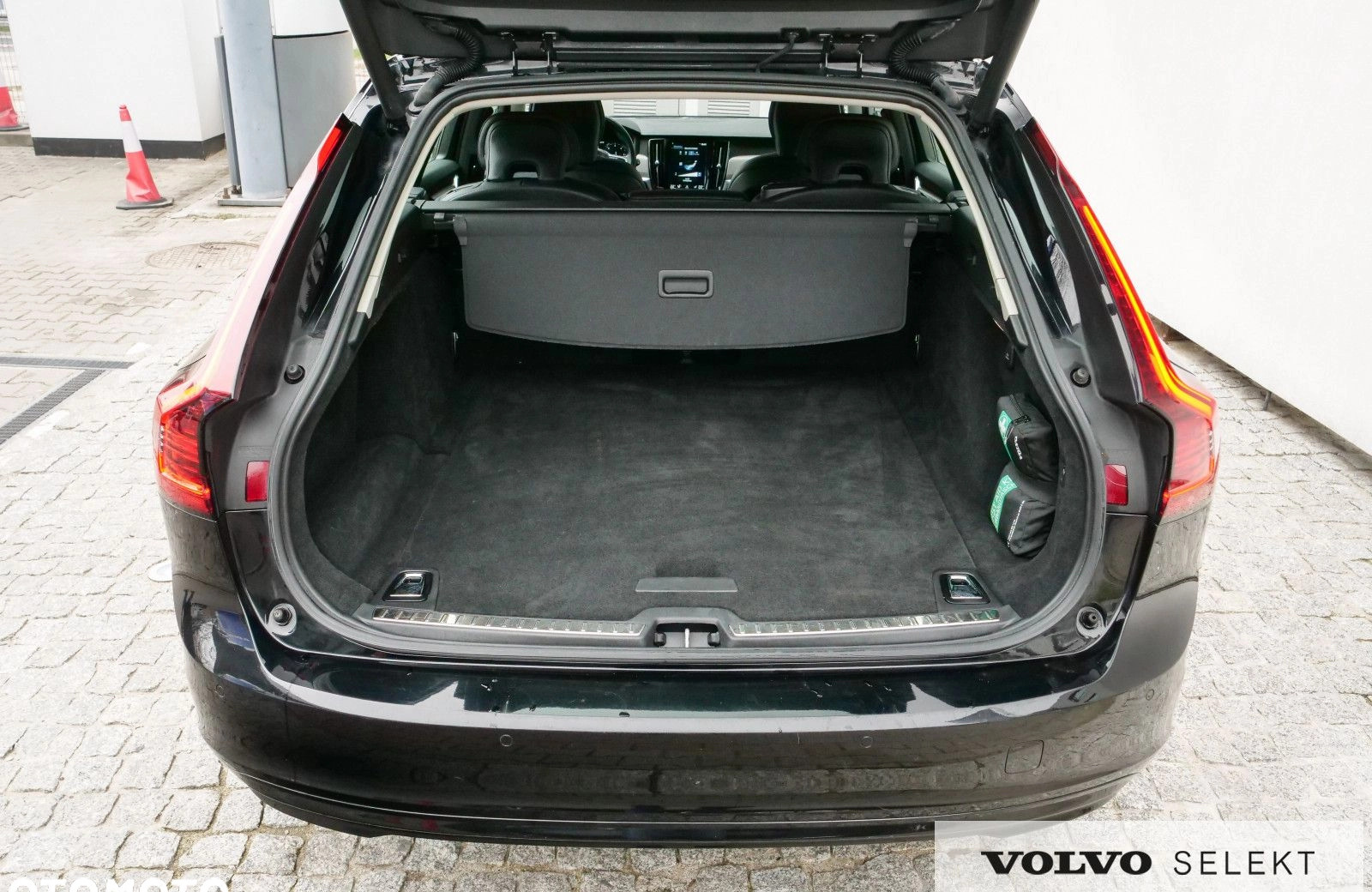 Volvo V90 cena 144900 przebieg: 148150, rok produkcji 2021 z Orzysz małe 631